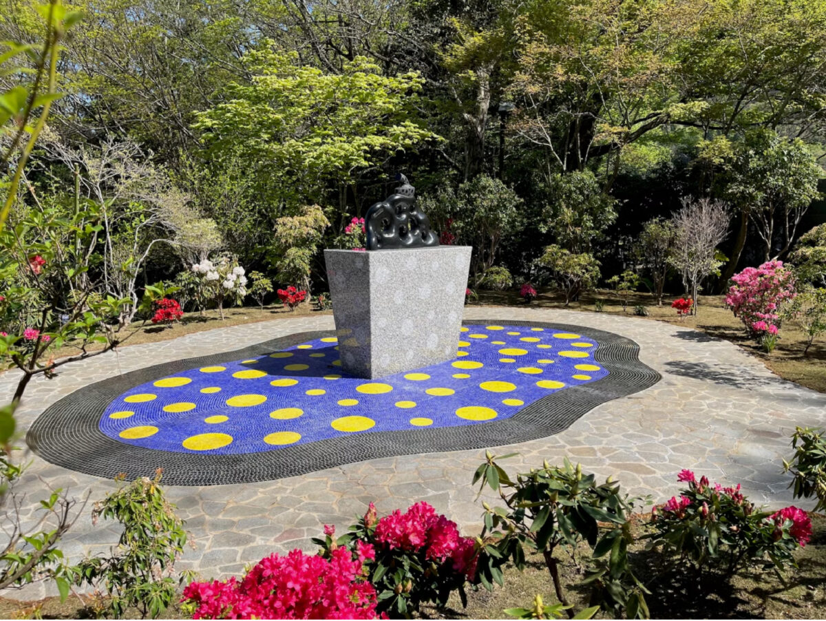 草間彌生《われは南瓜》2013年 ©YAYOI KUSAMA, Courtesy of Ota Fine Arts
